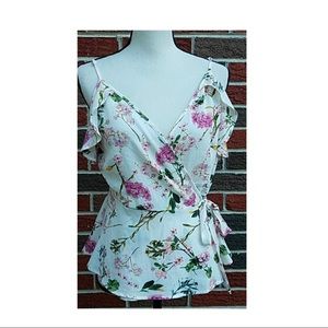 🌸price drop!🌸 Floral wrap top